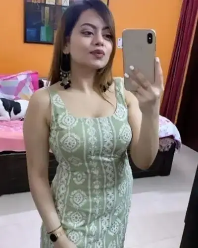 Call Girl in Chomu
